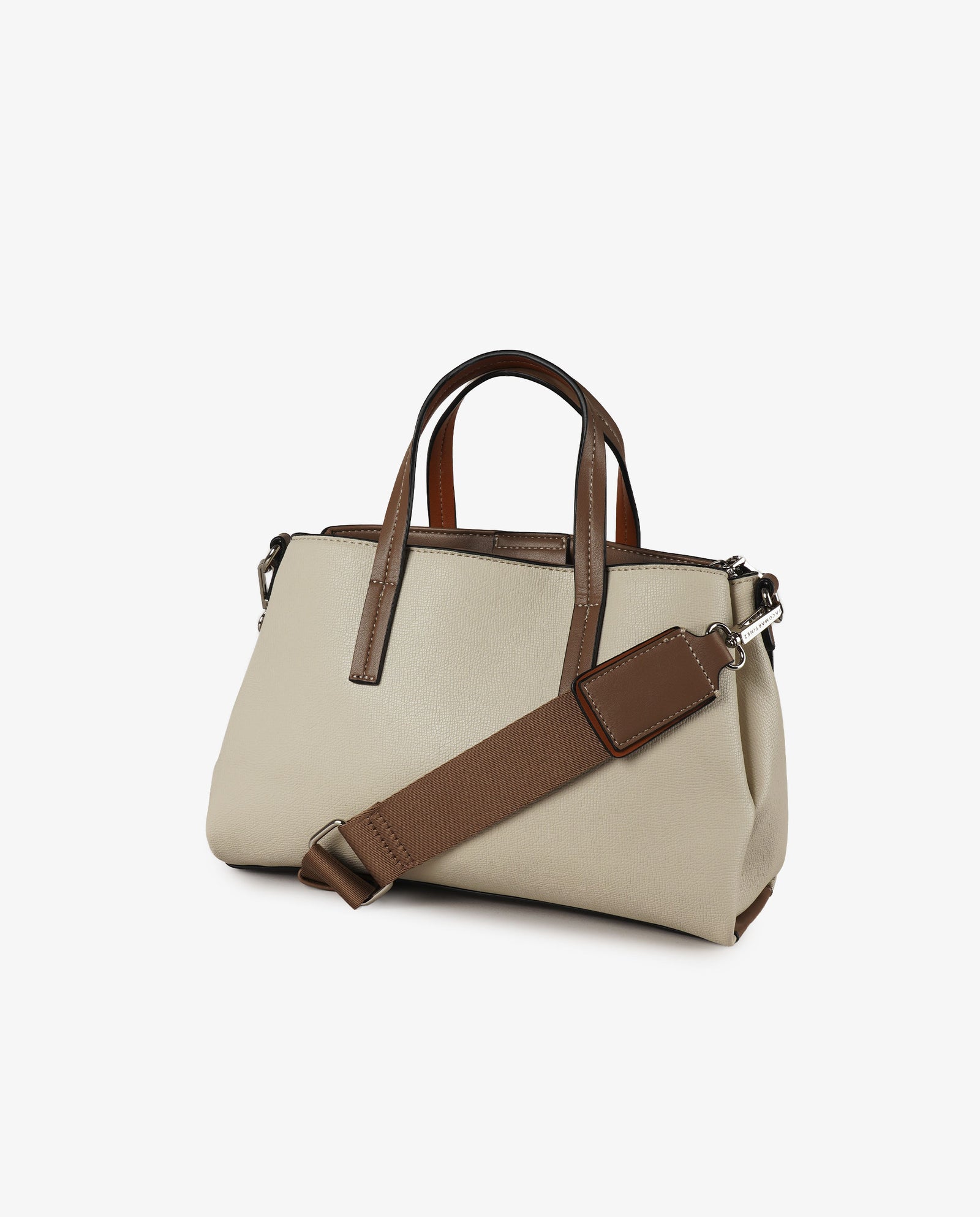 TOTE HANGER