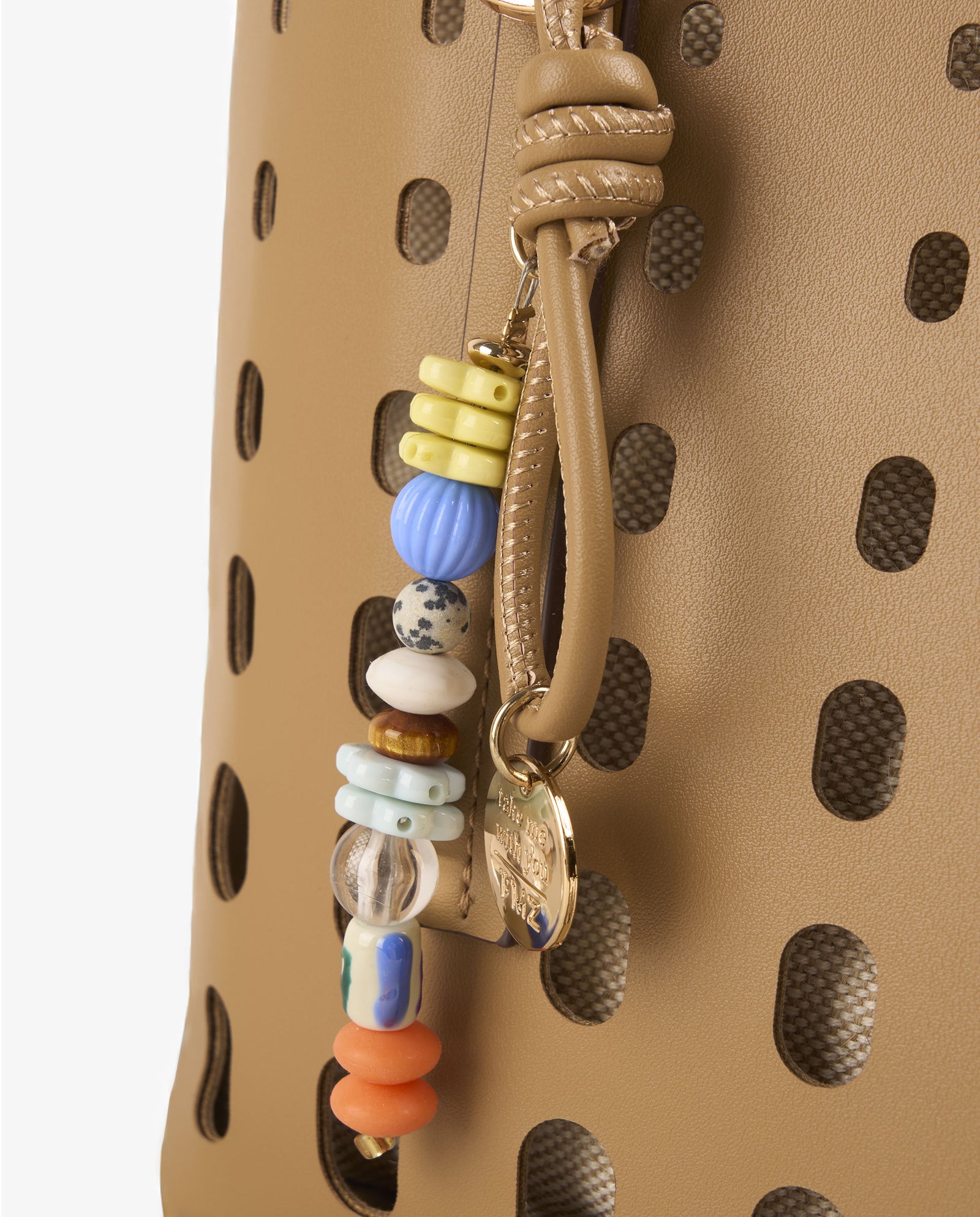 BOLSO SHOULDER PERFORADO