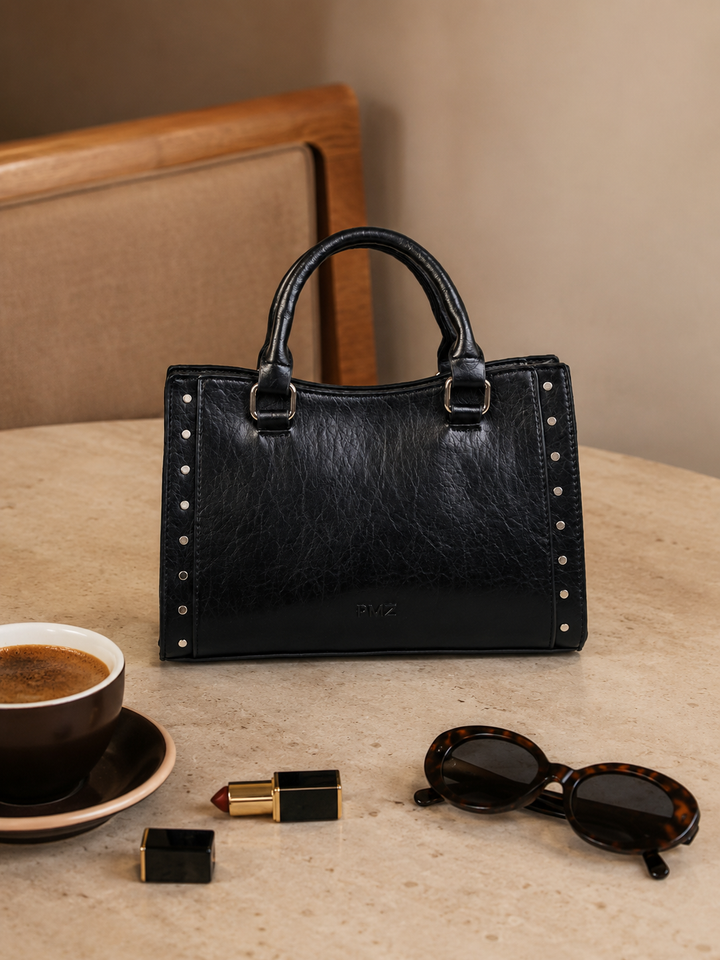 TOTE TACHUELAS NEGRO