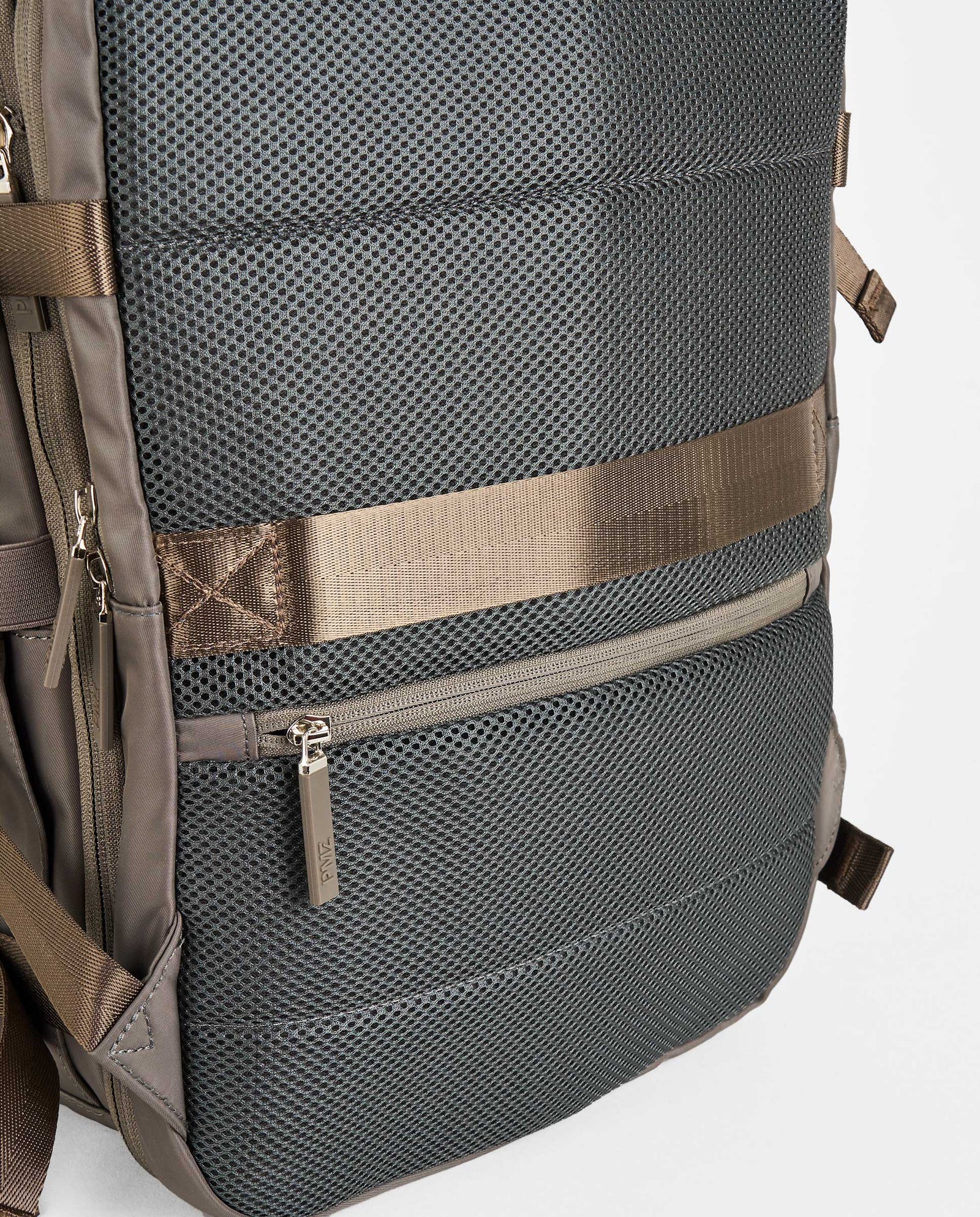 MOCHILA DE VIAJE NYLON PORTÁTIL 15''