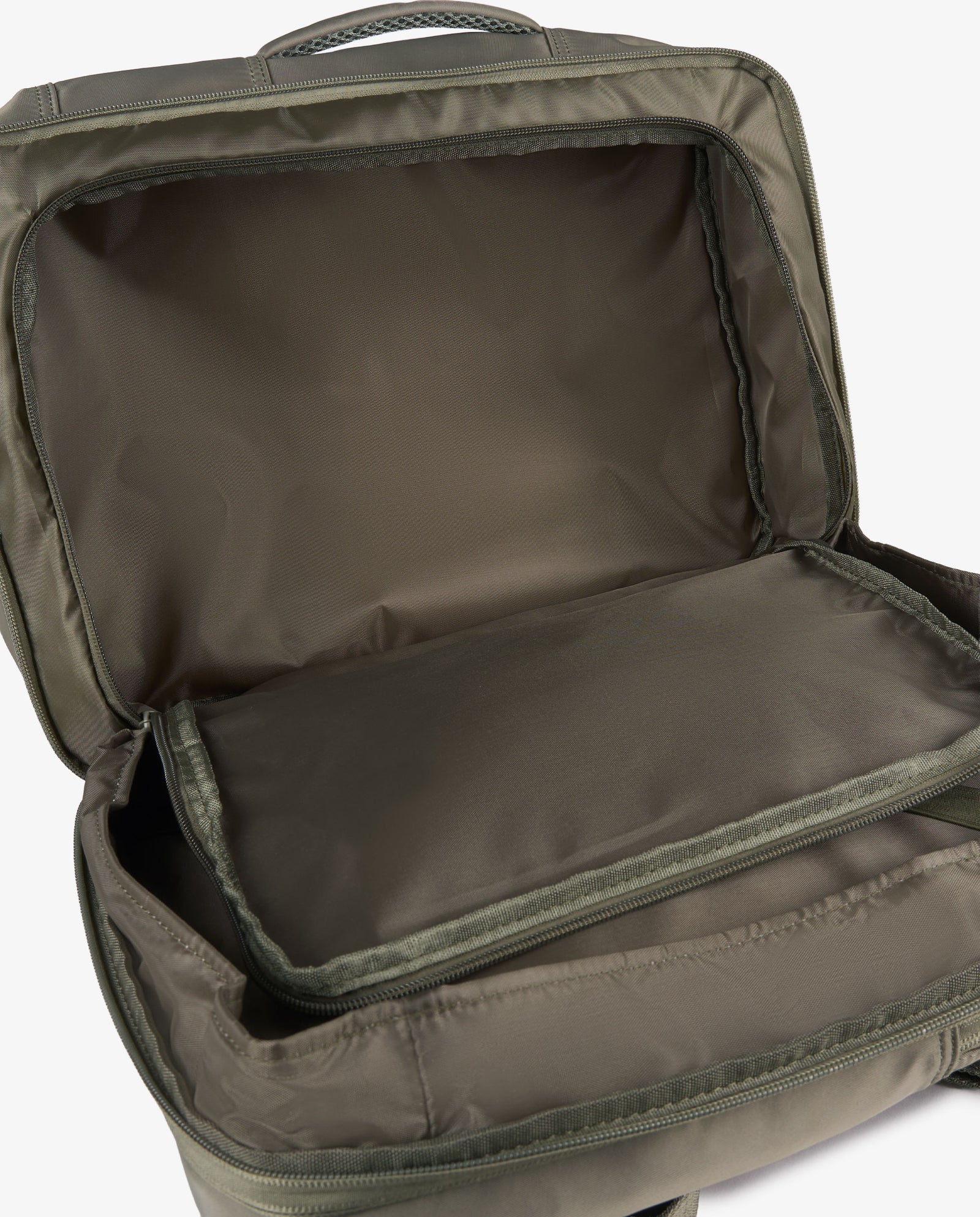 MOCHILA TRAVELLER BOLSILLOS VERDE