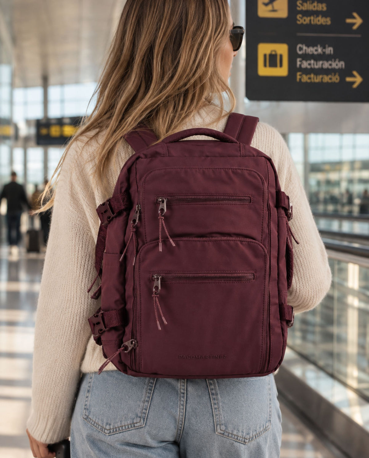 MOCHILA TRAVELLER BOLSILLOS BURDEOS