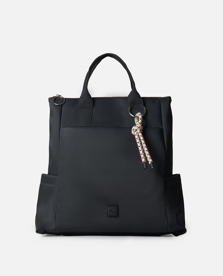 MOCHILA ENGOMADO NEGRO