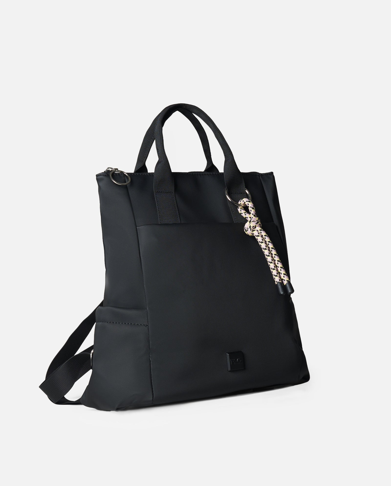 MOCHILA ENGOMADO NEGRO