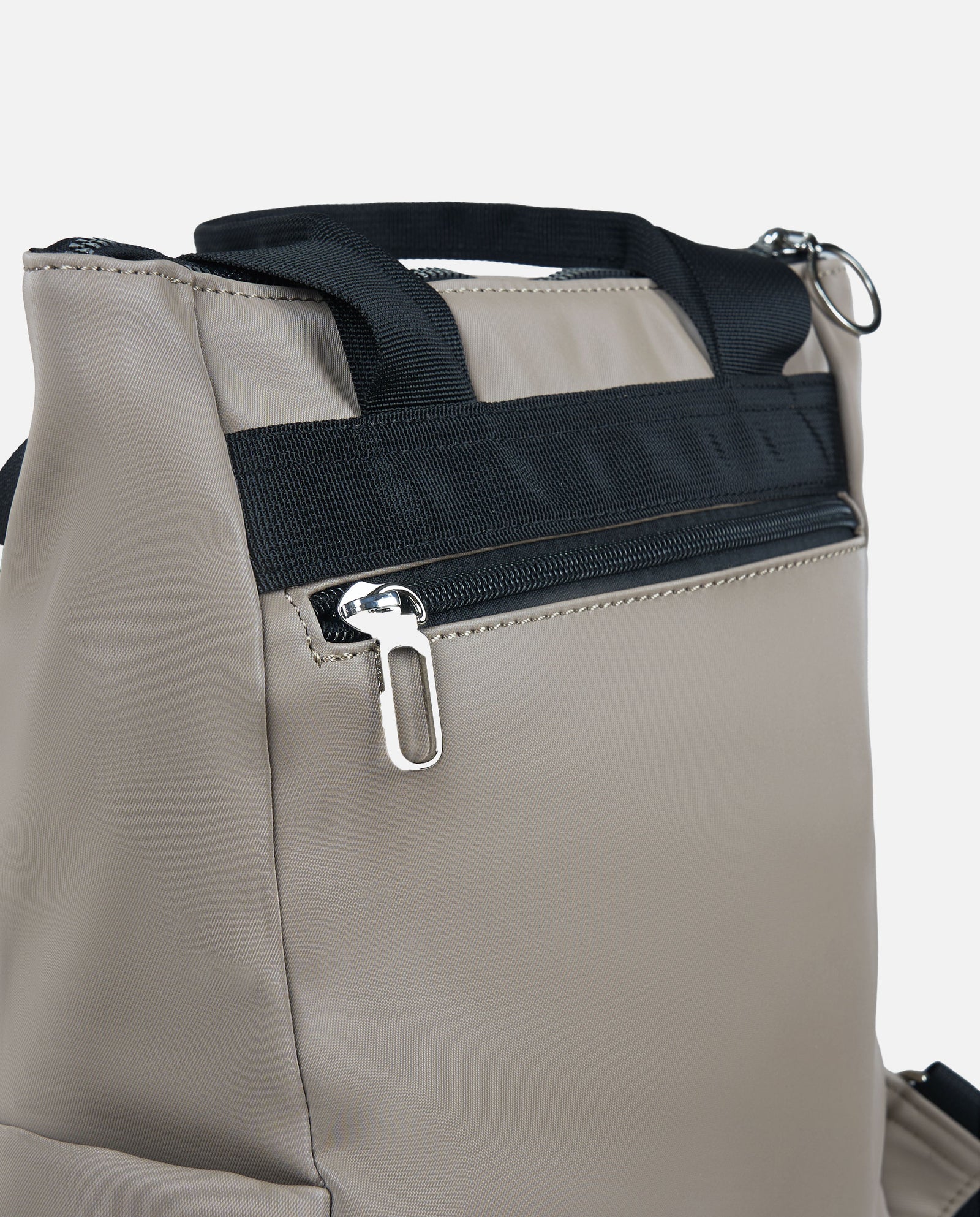 MOCHILA ENGOMADO TOPO