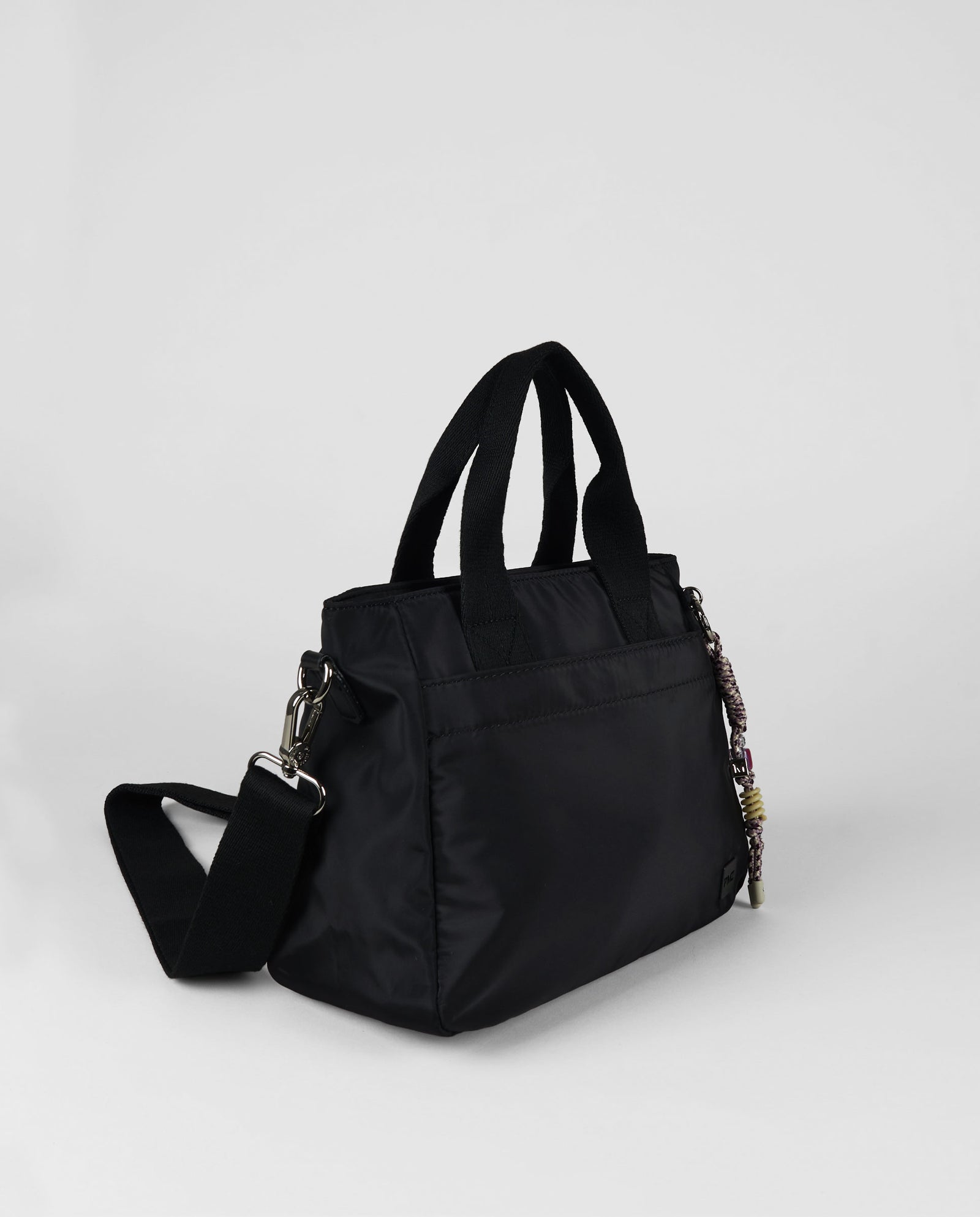 TOTE NYLON HANGER
