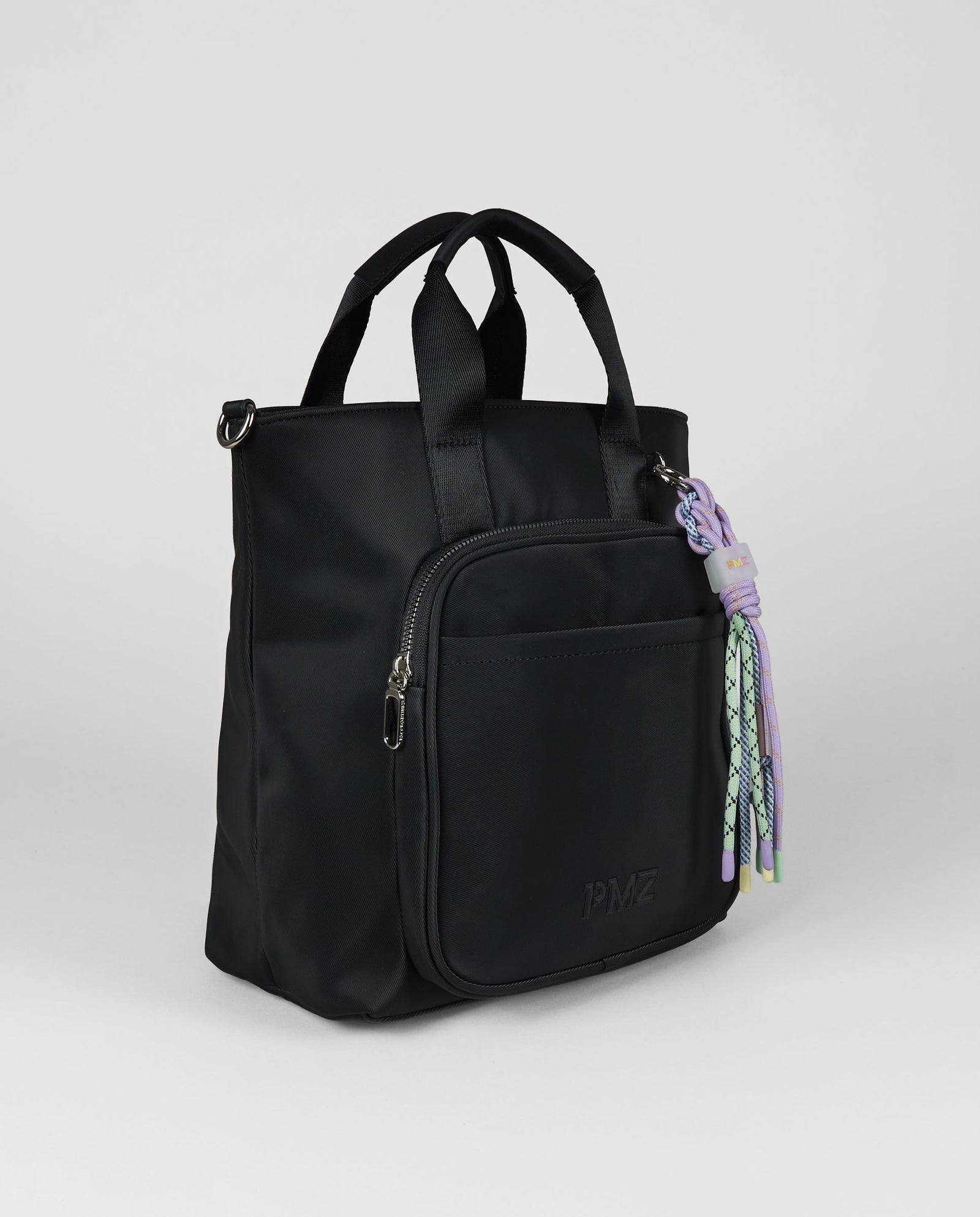 MOCHILA ENGOMADA NEGRA