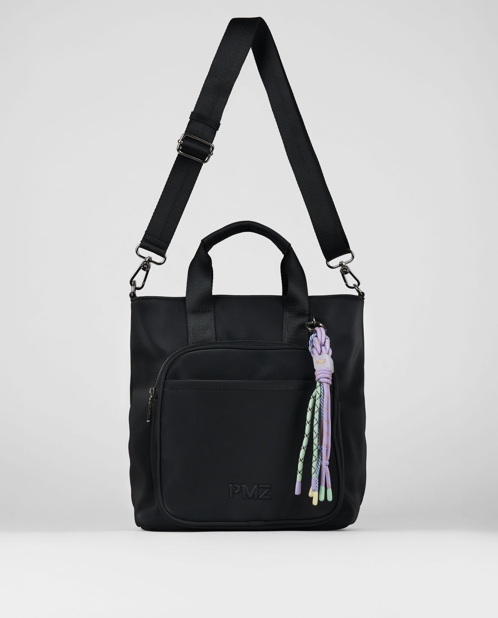 MOCHILA ENGOMADA NEGRA