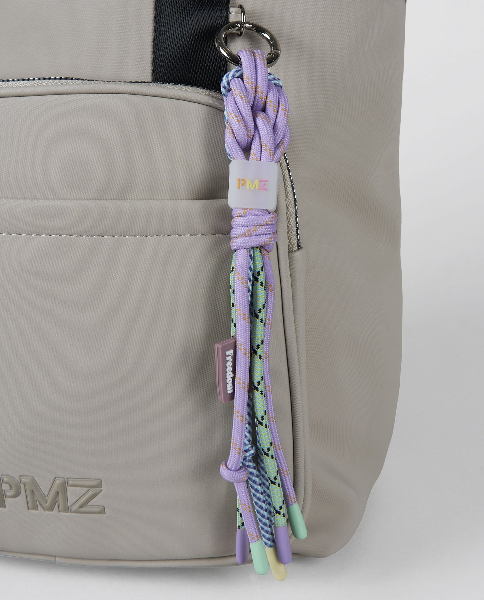 MOCHILA ENGOMADA BEIGE