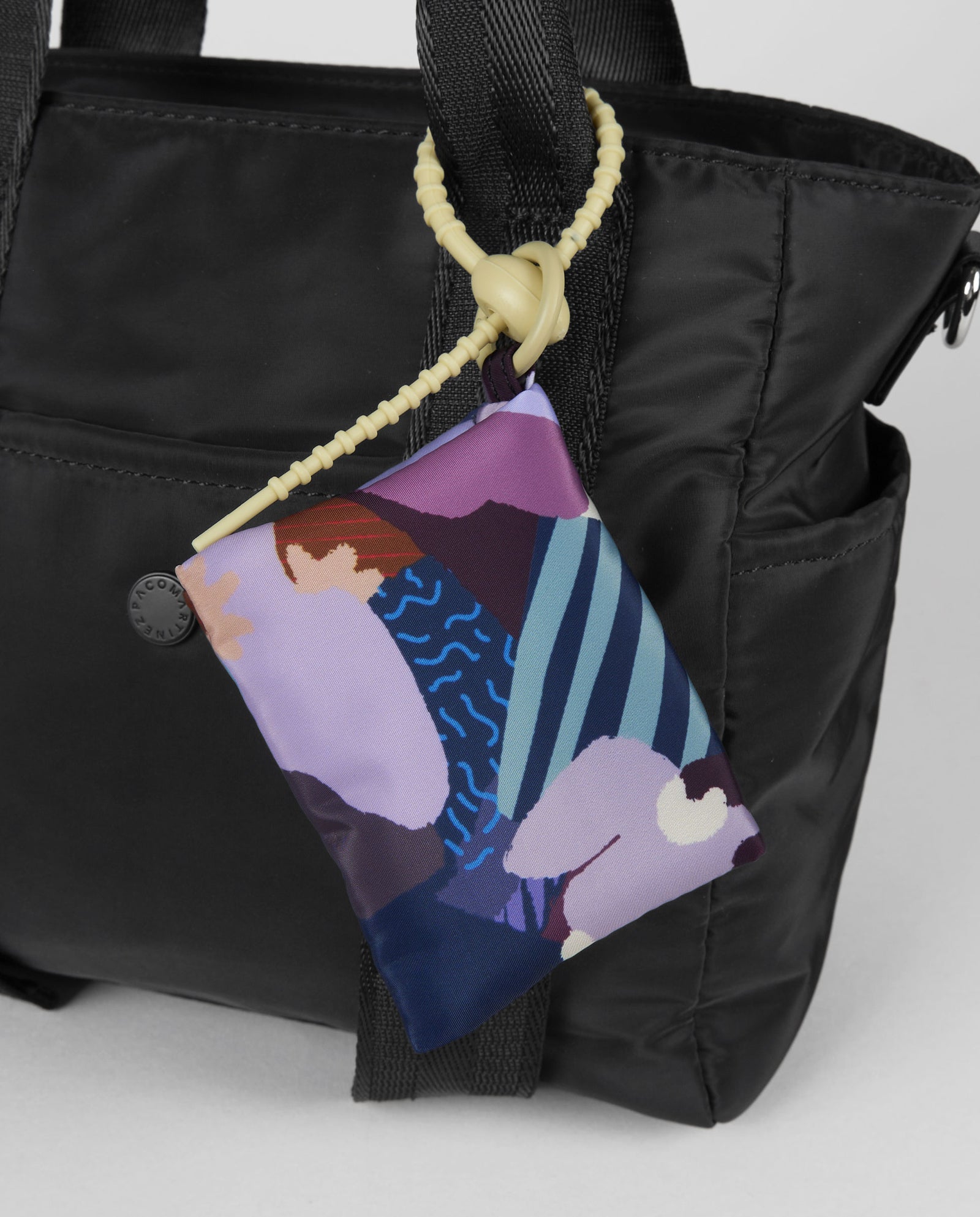 TOTE HANGER CROWD NEGRO