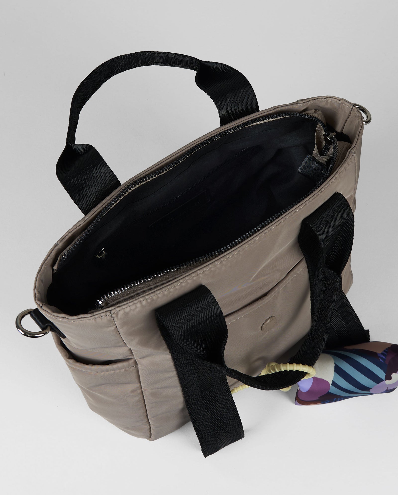TOTE HANGER CROWD BEIGE