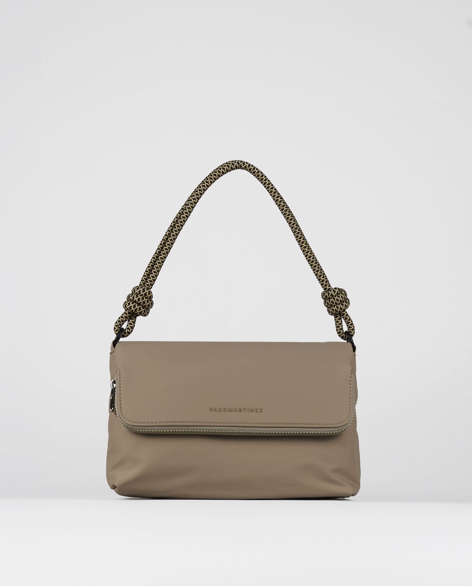 FLAP NYLON CUERDAS