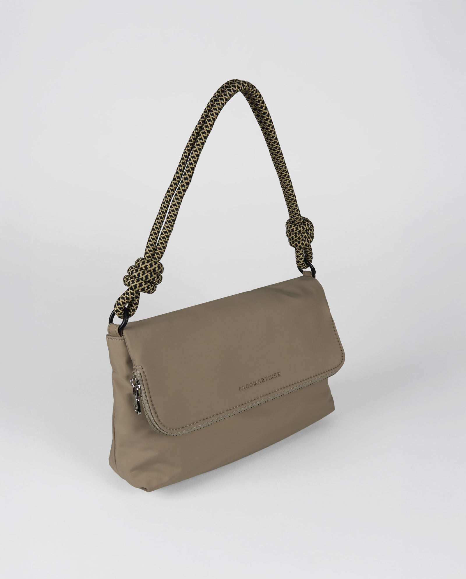 FLAP NYLON CUERDAS