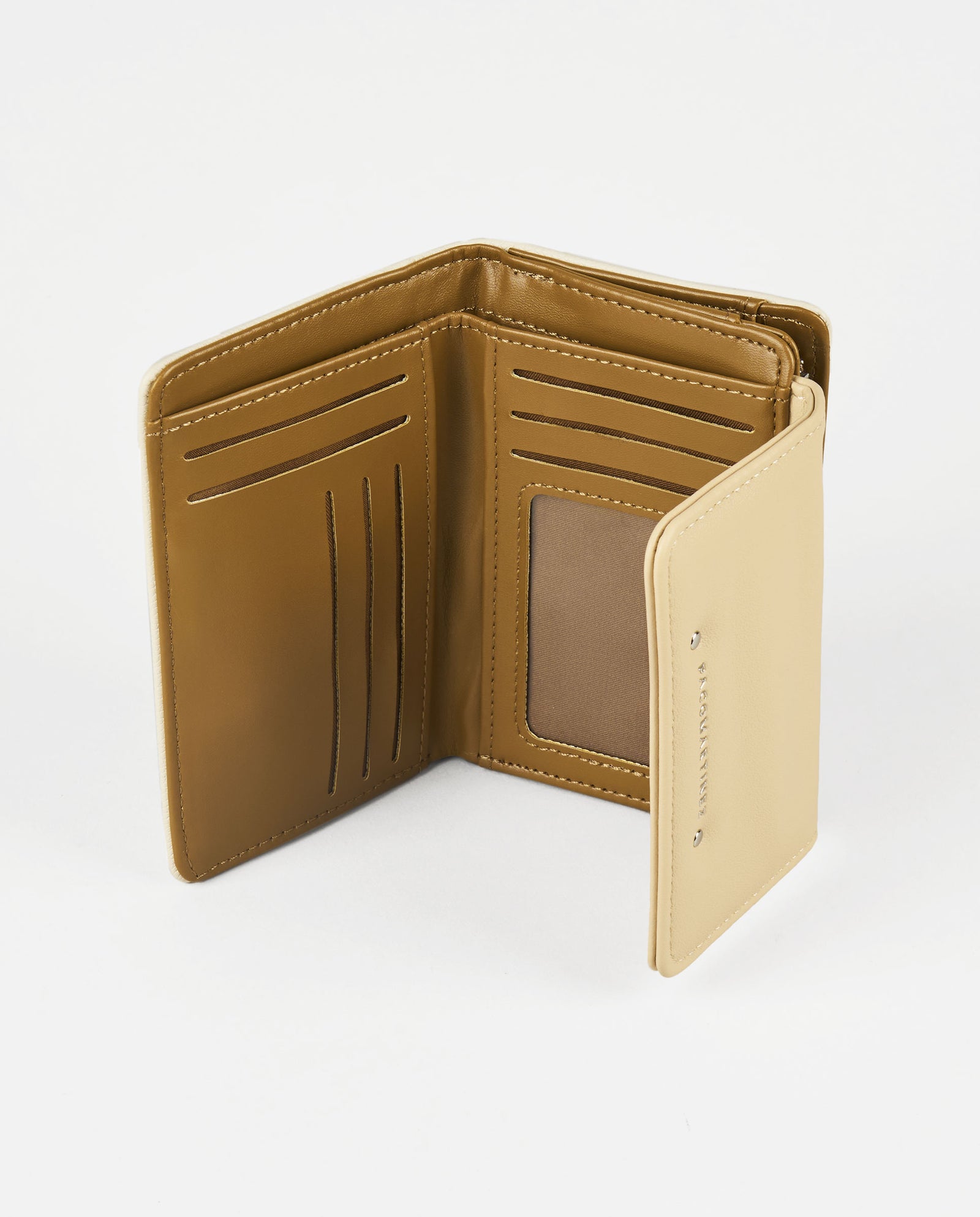 BILLETERA MULTI CAMEL MEDIANA