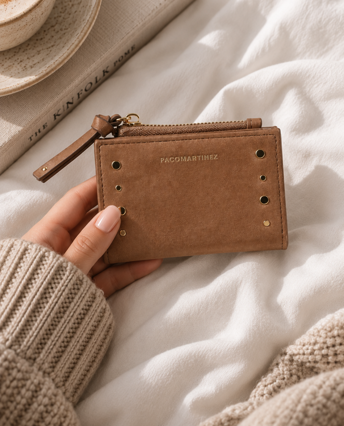 BILLETERA TACHUELAS CAMEL