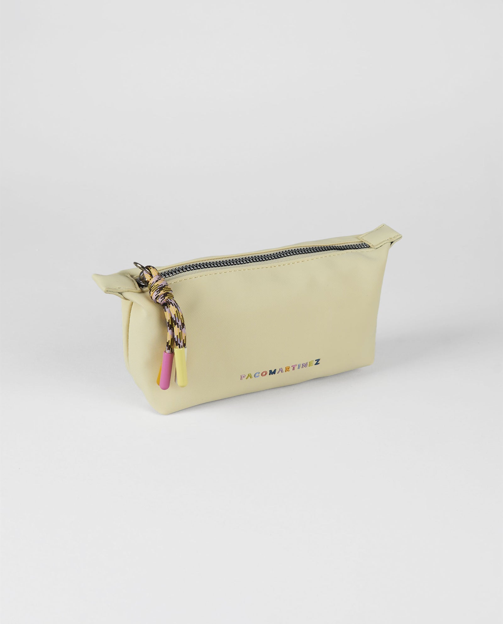 ESTUCHE CREMA LOGO COLORES