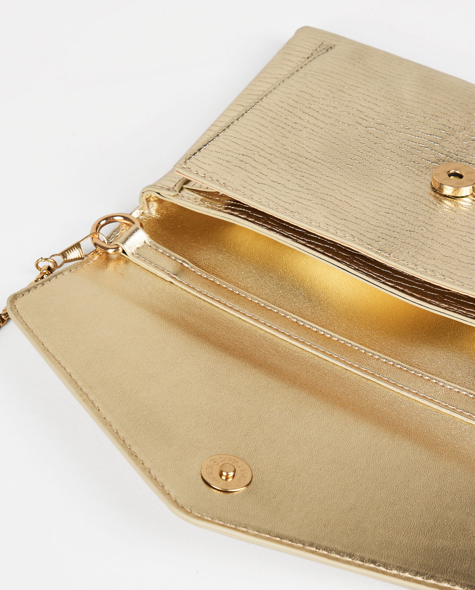 BOLSO SOBRE DORADO