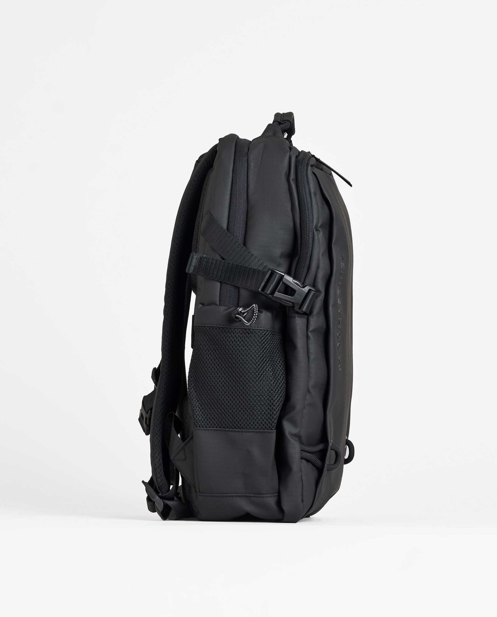MOCHILA NYLON CUERDAS