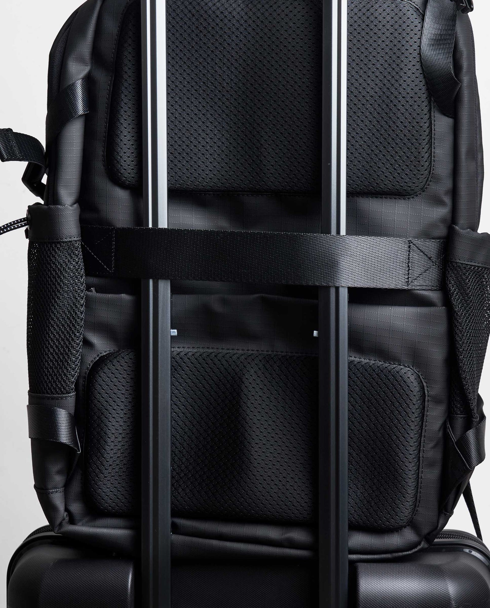 MOCHILA NYLON CUERDAS
