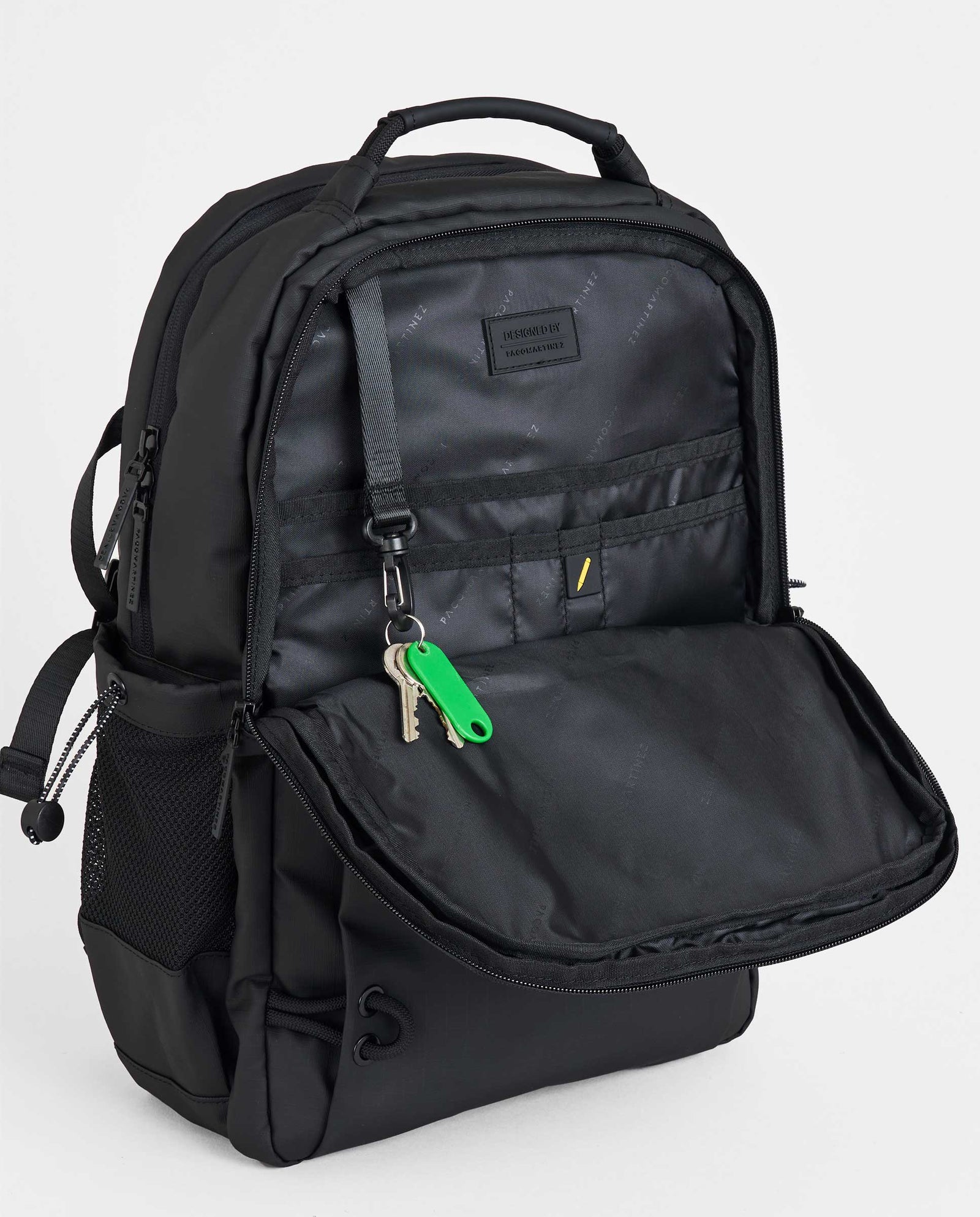 MOCHILA NYLON CUERDAS