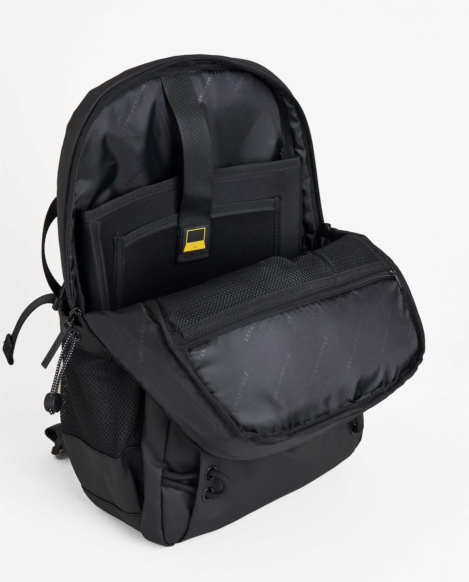 MOCHILA NYLON CUERDAS