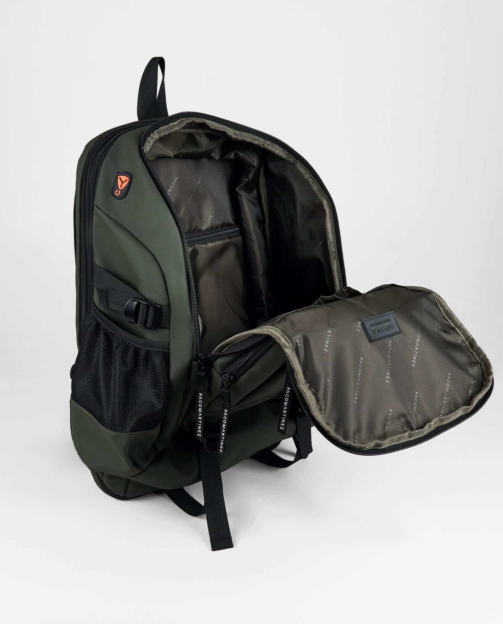 MOCHILA DE VIAJE ENGOMADO EXPANDIBLE