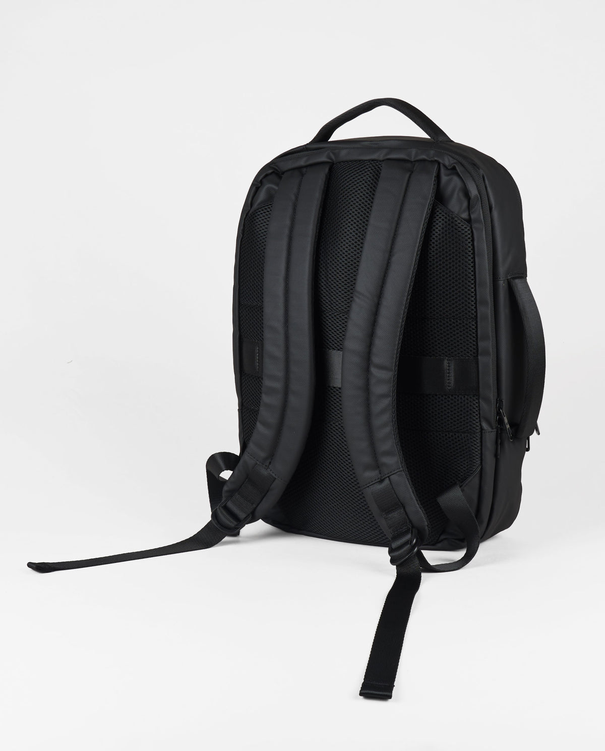 BLACK BACKPACK