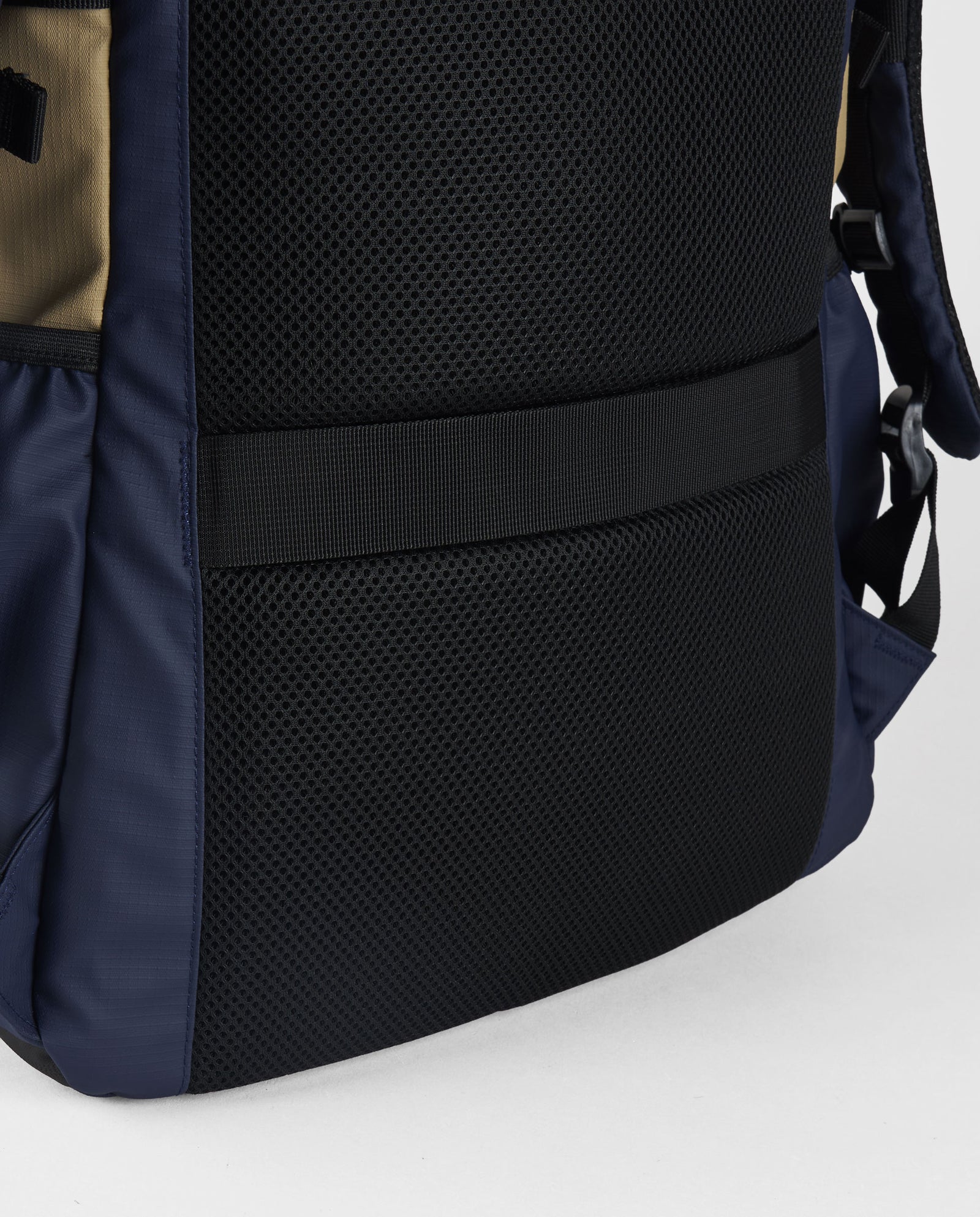 MOCHILA MULTICOLOR