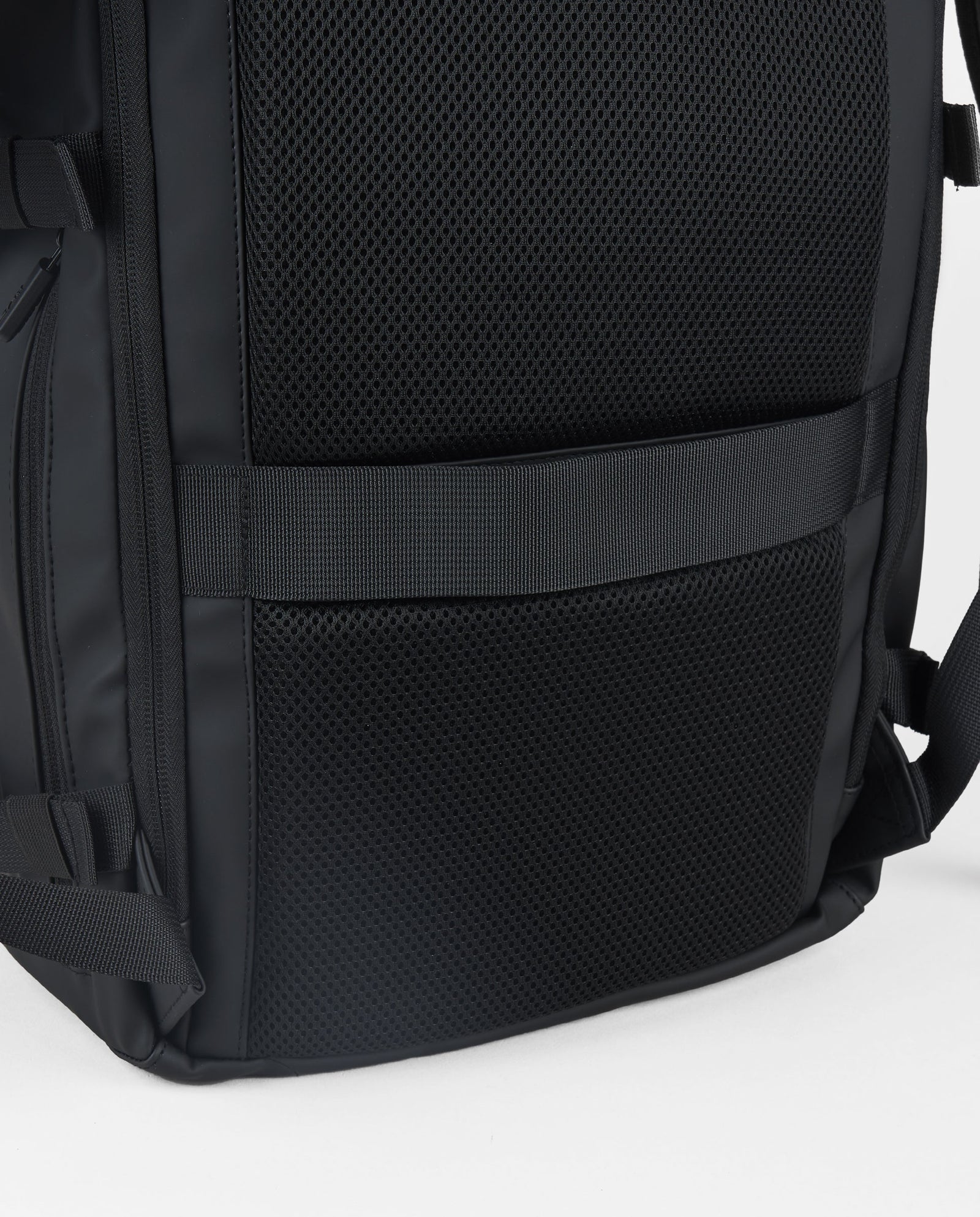 MOCHILA NYLON ENGOMADO