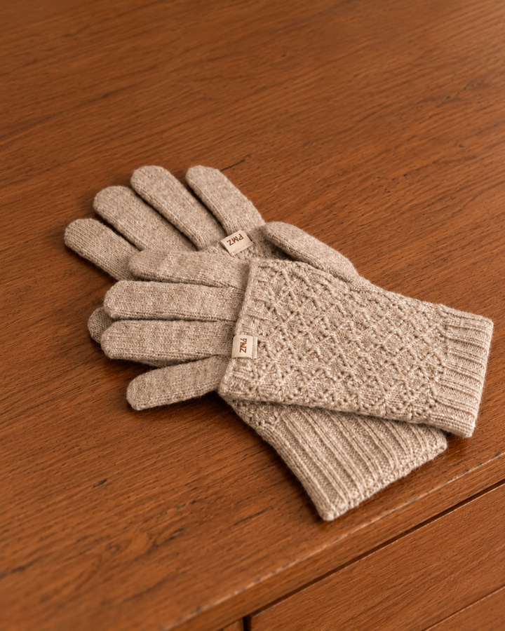CABLE KNIT GLOVES
