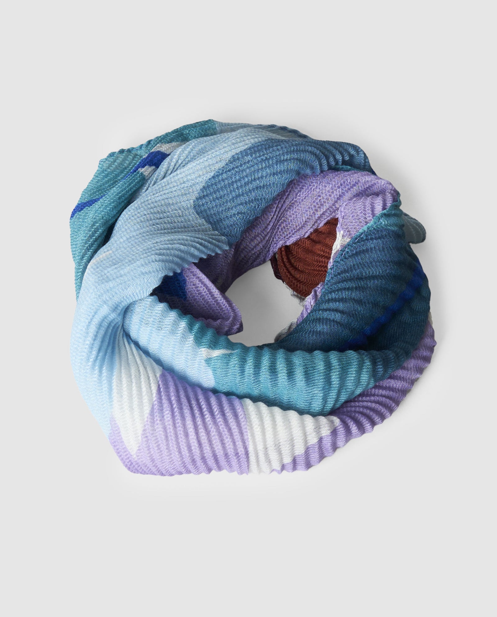 PAÑUELO FLORAL PLISADO