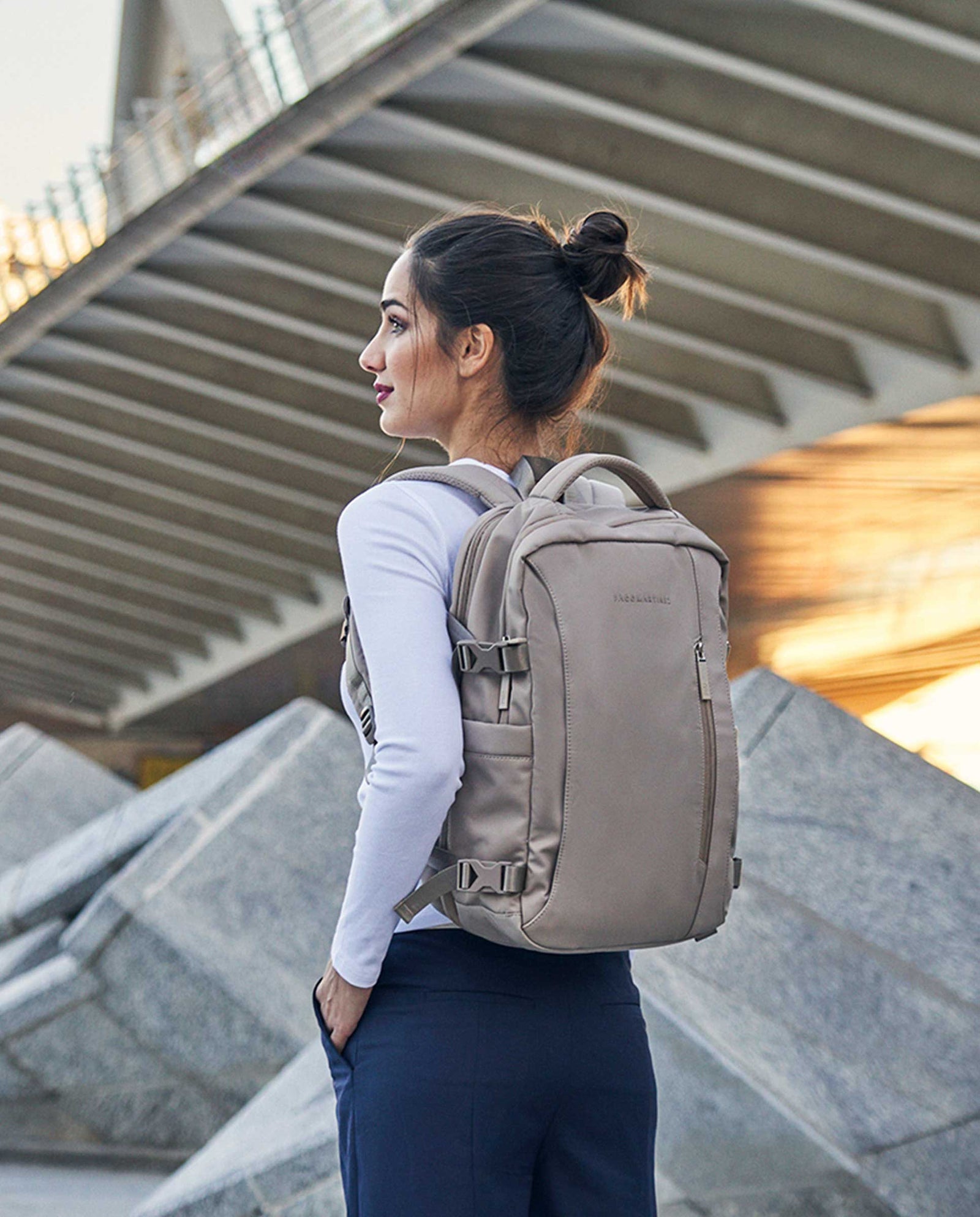 MOCHILA DE VIAJE NYLON PORTÁTIL 15''