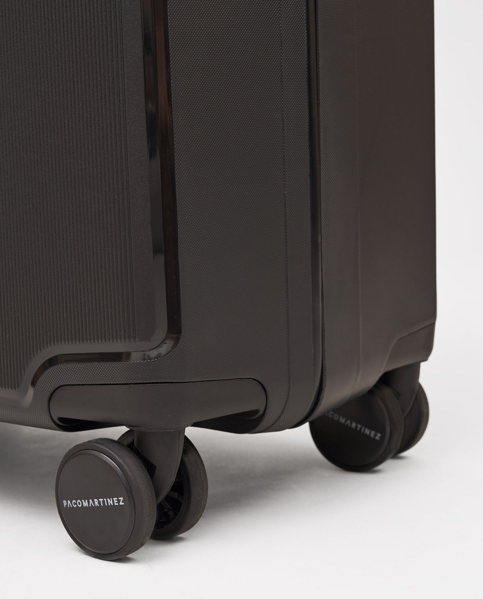 MALETA V COMPACT MEDIANA