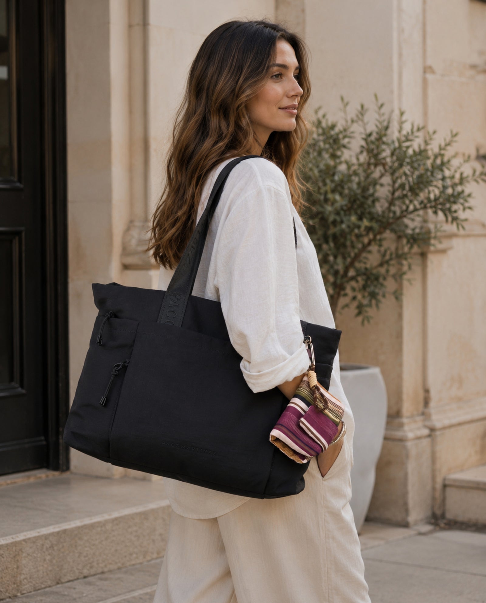 SHOPPER HANGER NEGRO