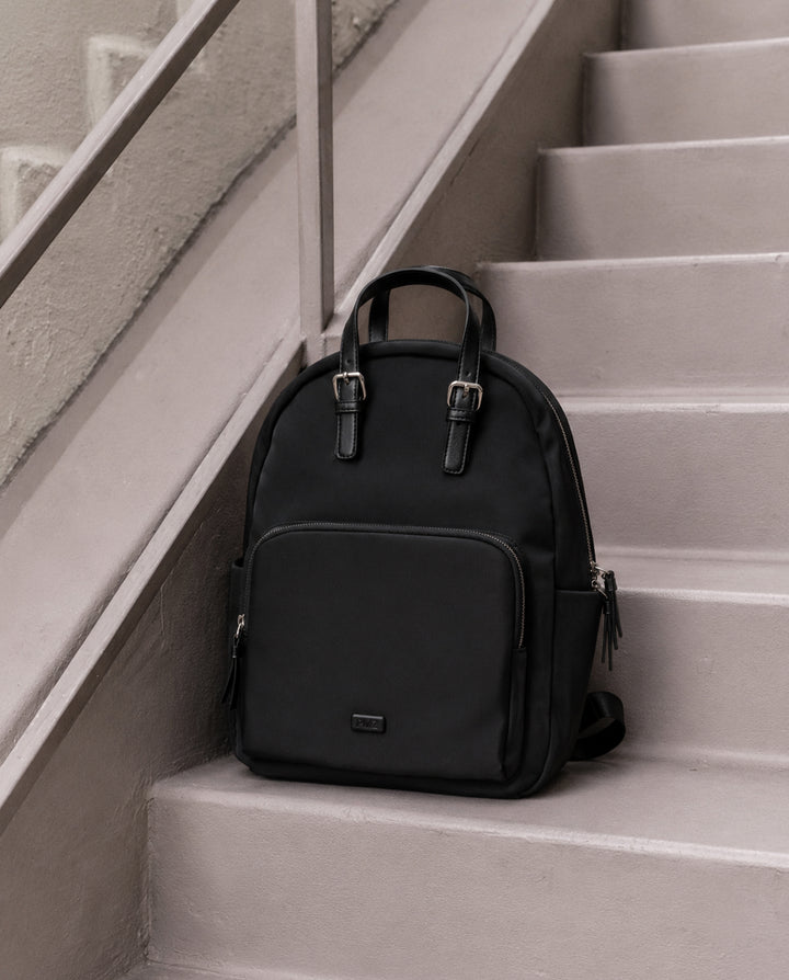 MOCHILA HEBILLAS  NEGRO