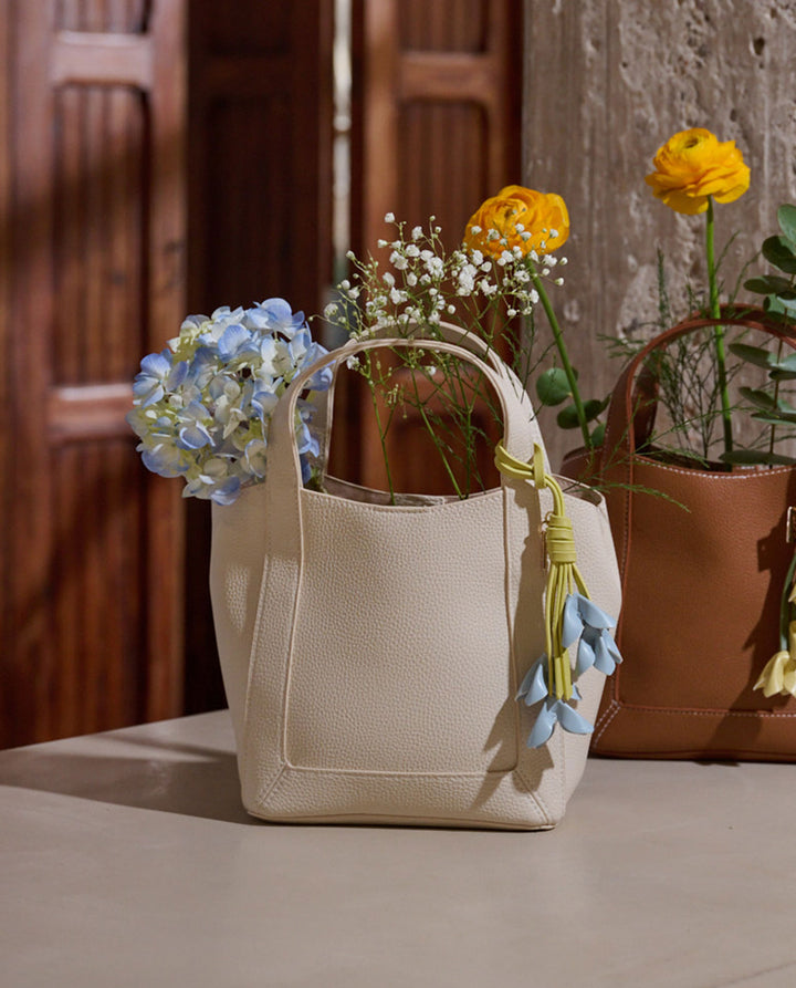 TOTE FLORES BLANCO