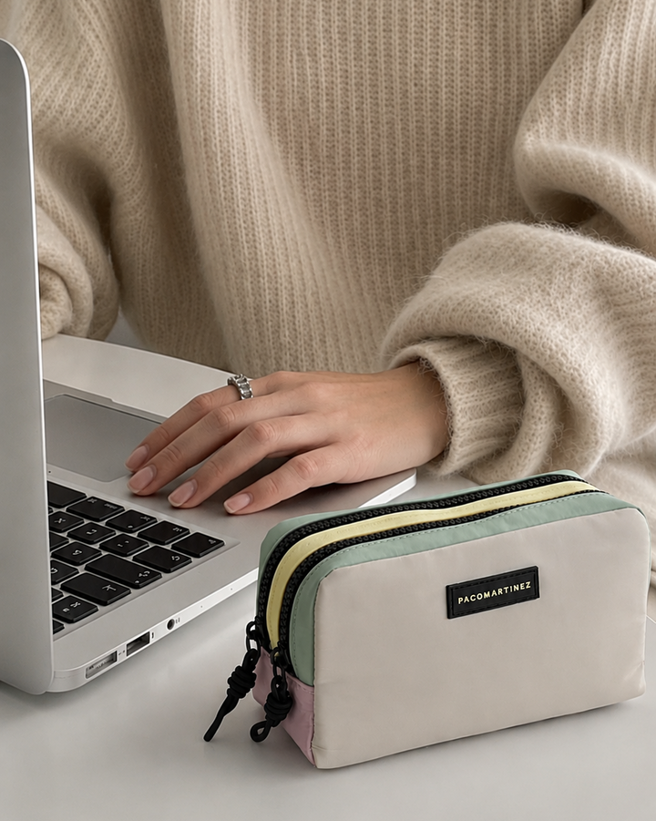 ESTUCHE NYLON TRICOLOR