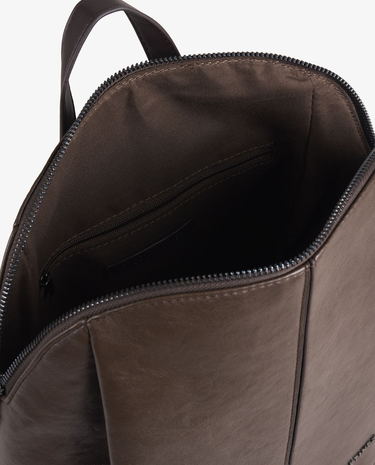 MOCHILA EFECTO PIEL MARRÓN