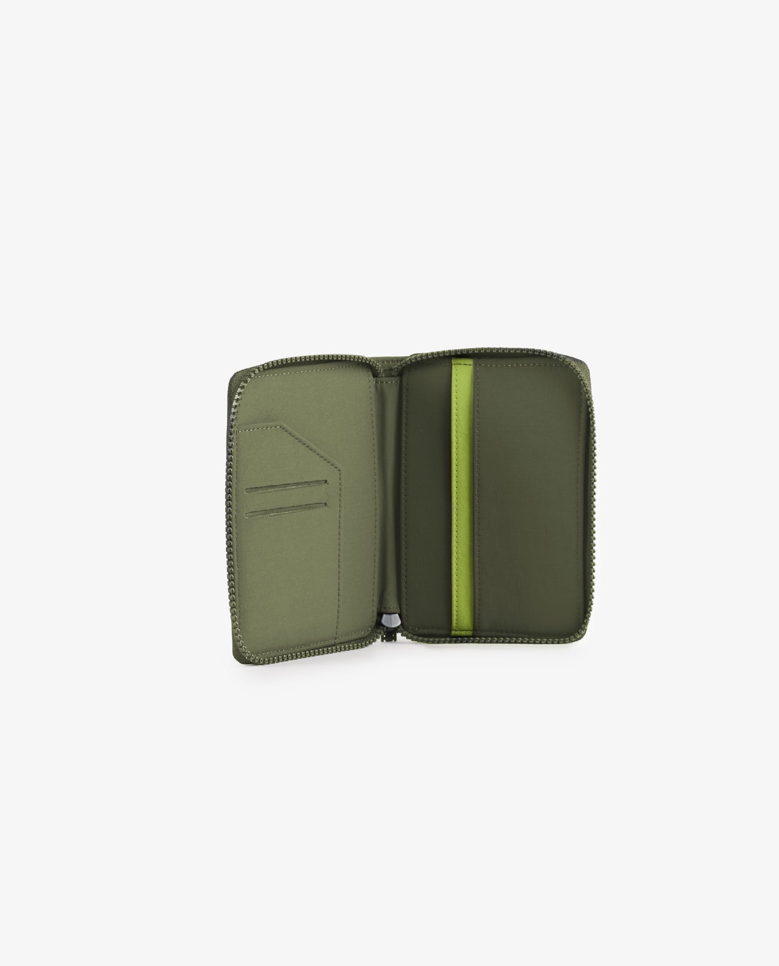 FUNDA PASAPORTE KAKI