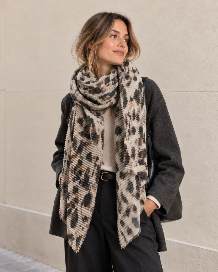 LARGE ANIMAL PRINT SCARF